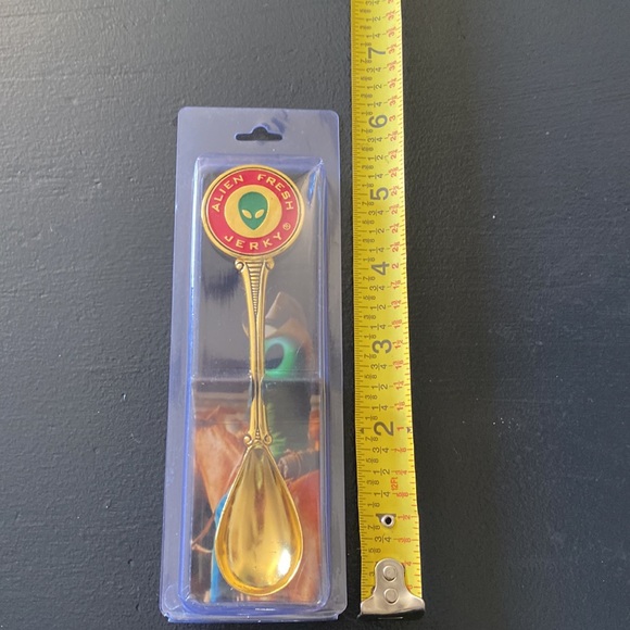 Alien Fresh Jerky baby spoon NIB - Picture 8 of 8